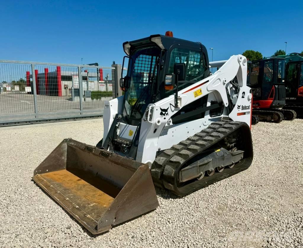Bobcat T 650 Krautuvai su šoniniu pasukimu
