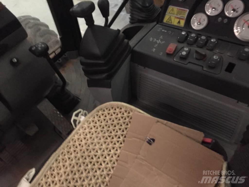 CAT 450 E Ekskavatoriniai krautuvai
