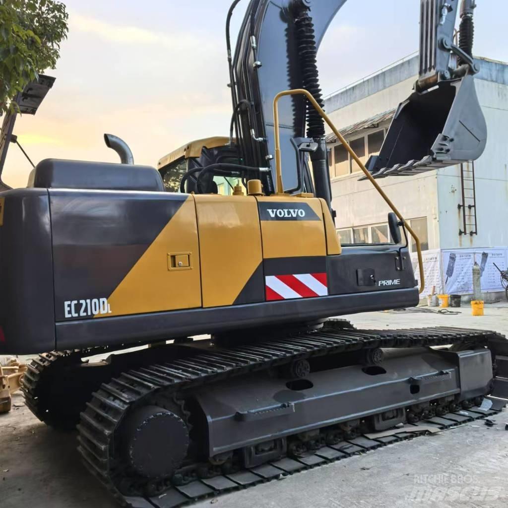 Volvo EC 210 D Vidutinės galios ekskavatoriai 7-12 t