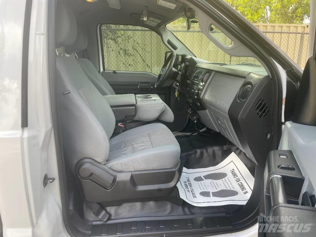 Ford F 550 Kita