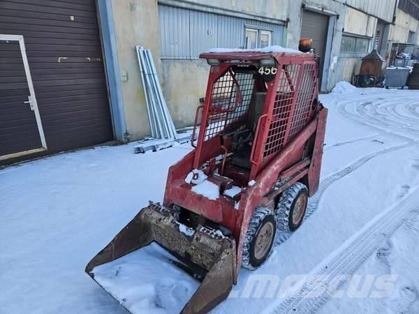 Bobcat 463 Krautuvai su šoniniu pasukimu