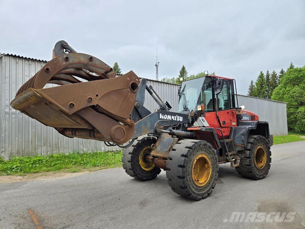 Komatsu WA200PZ-6 Naudoti ratiniai krautuvai