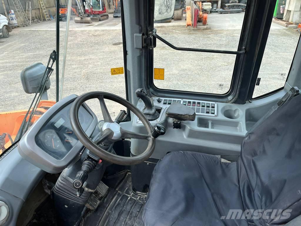 Doosan DL 200 Naudoti ratiniai krautuvai