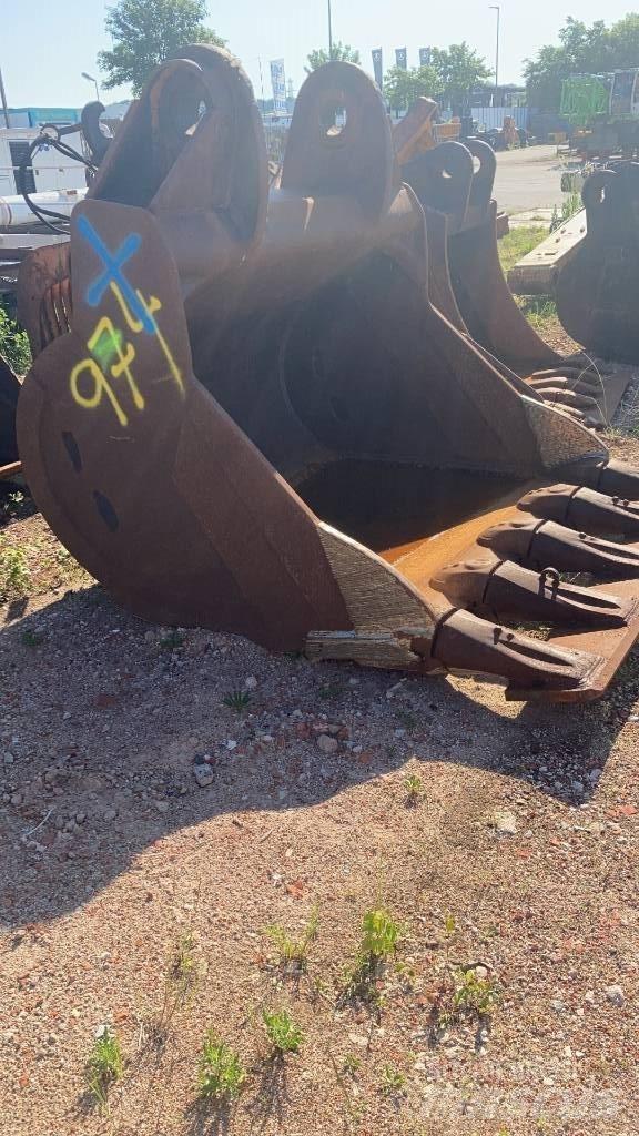 Liebherr 974 Tranšėjų kasimo technika