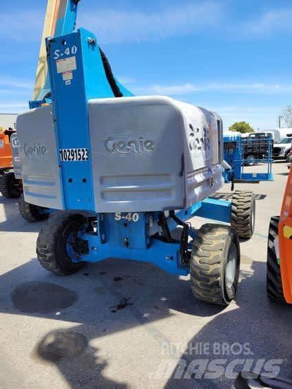 Genie S 40 Teleskopiniai keltuvai
