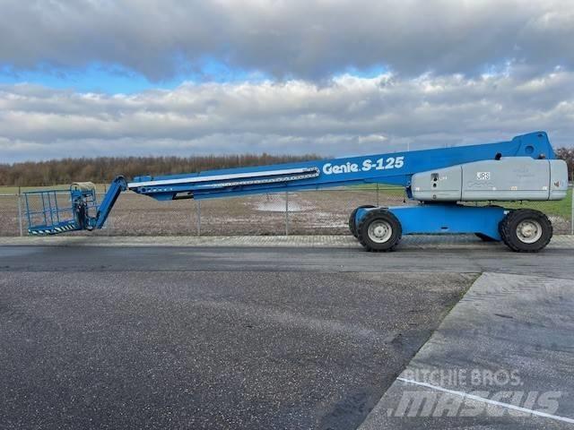 Genie S 125 Teleskopiniai keltuvai