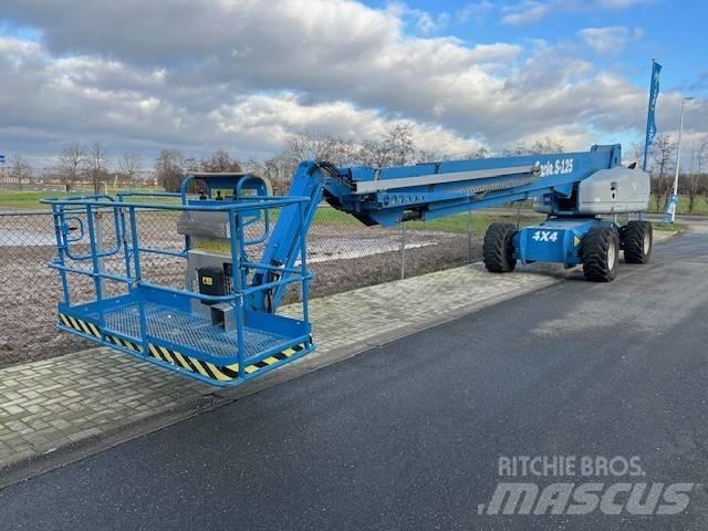 Genie S 125 Teleskopiniai keltuvai