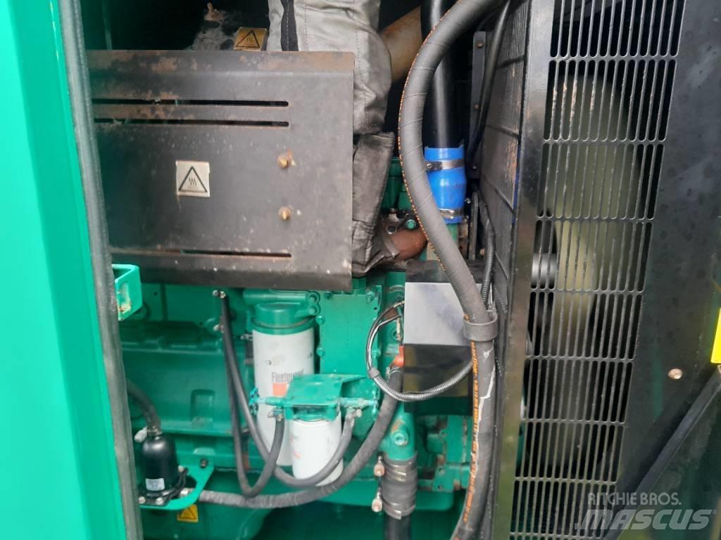 Cummins 330 Dyzeliniai generatoriai