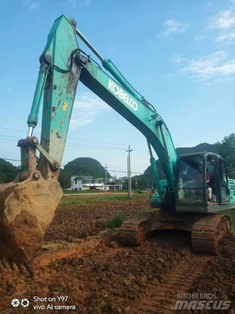 Kobelco SK200-10 Vikšriniai ekskavatoriai