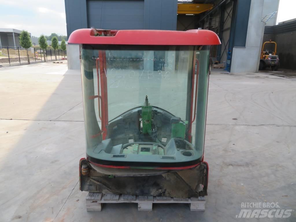 Volvo L30B / L35B Kabinos ir interjeras