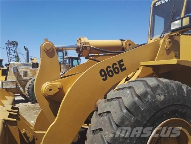 CAT 966 E Naudoti ratiniai krautuvai