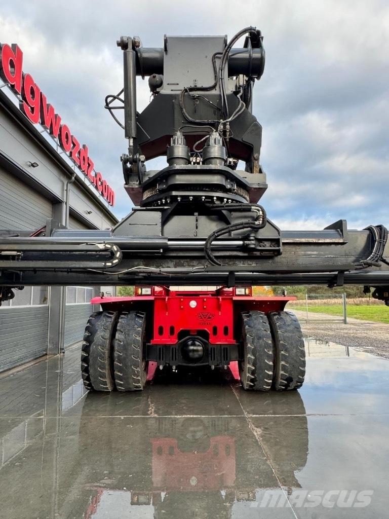 CVS Ferrari F465 Konteinerių krautuvai