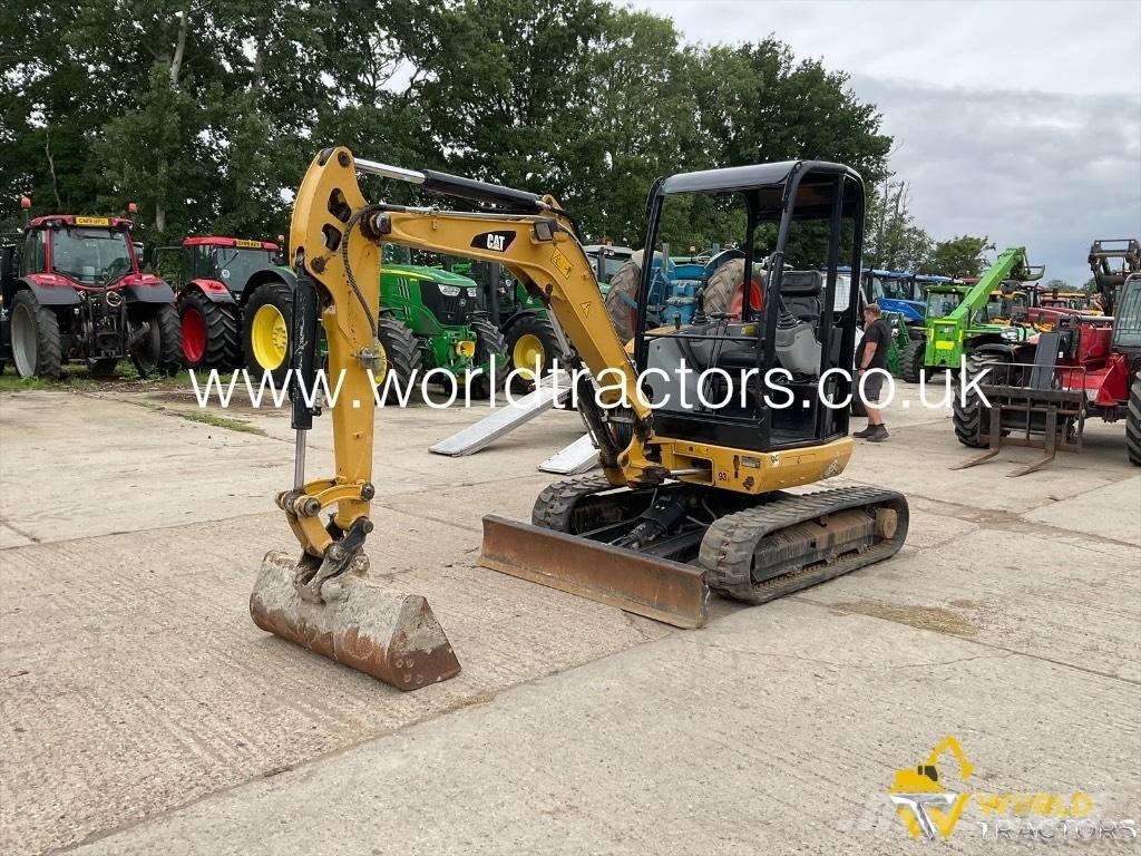 CAT 302.7 D CR Mini ekskavatoriai < 7 t
