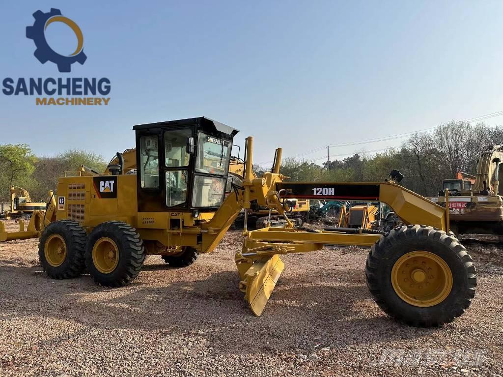 CAT 120H Greideriai