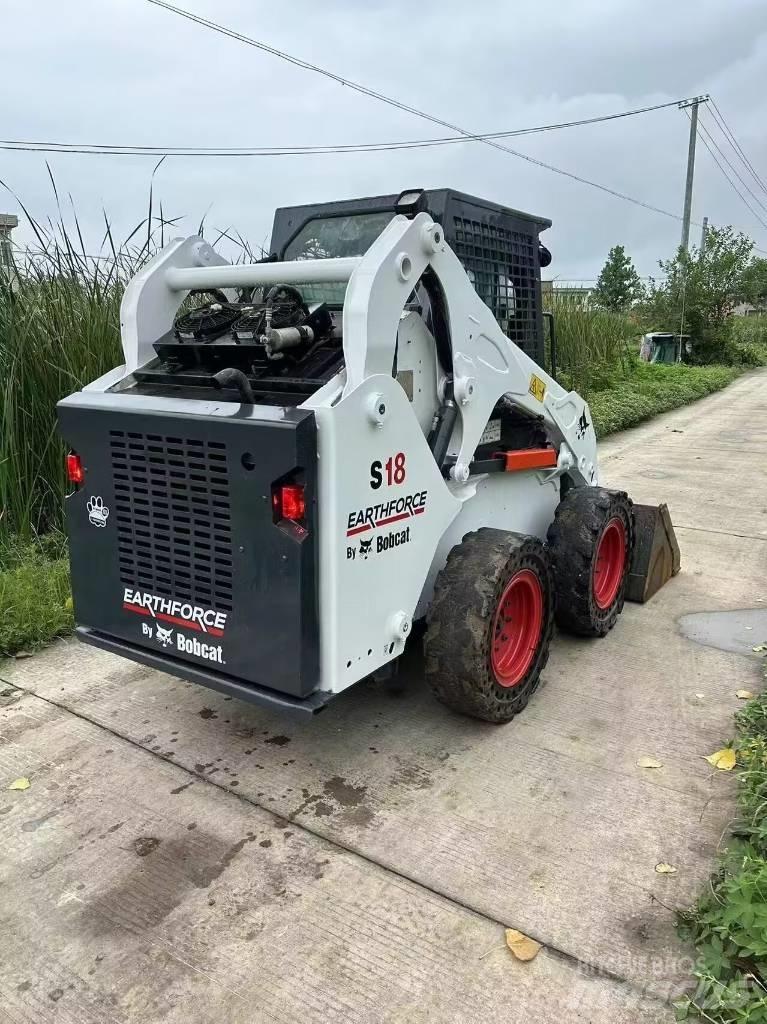 Bobcat S 18 Krautuvai su šoniniu pasukimu