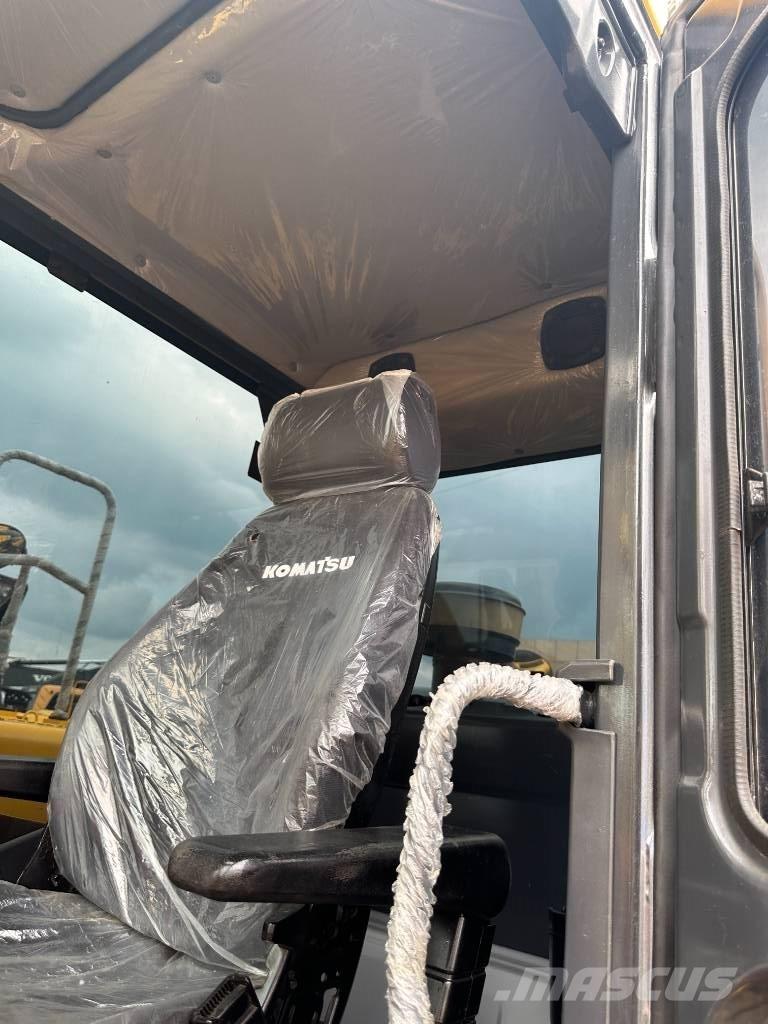 Komatsu PC 210-8 Vikšriniai ekskavatoriai