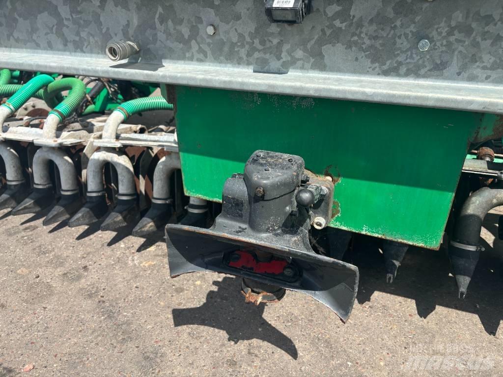 Samson TD 12 Srutų cisternos