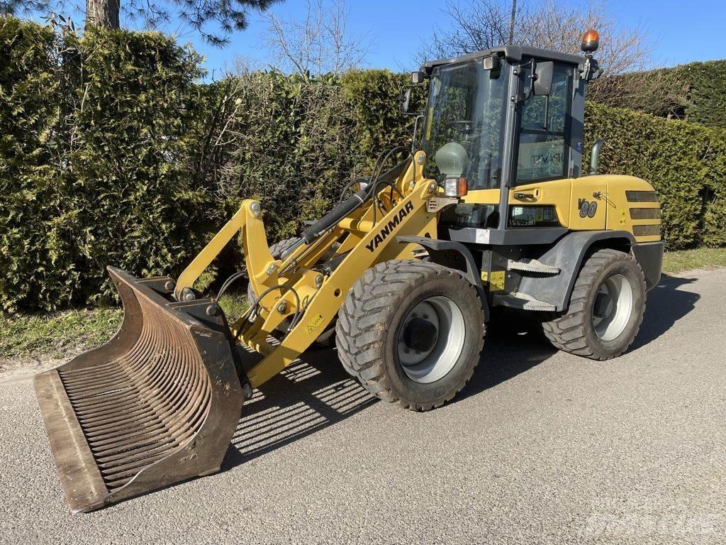 Yanmar V80 Naudoti ratiniai krautuvai