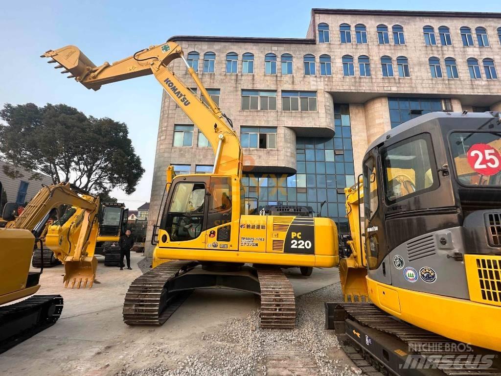 Komatsu PC 220-8 Vikšriniai ekskavatoriai