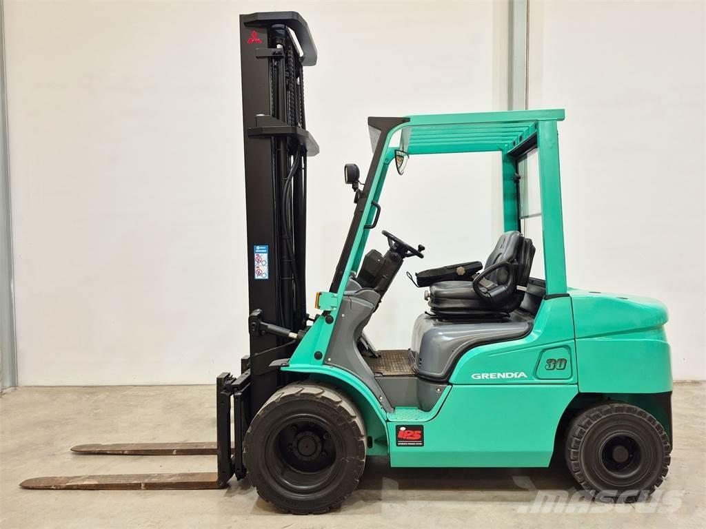 Mitsubishi FD30NTD Dyzeliniai krautuvai