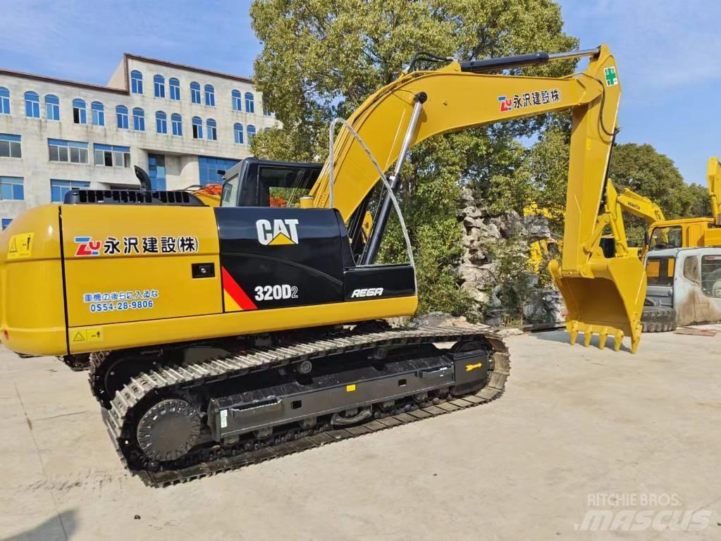 CAT 320 D2 Vikšriniai ekskavatoriai