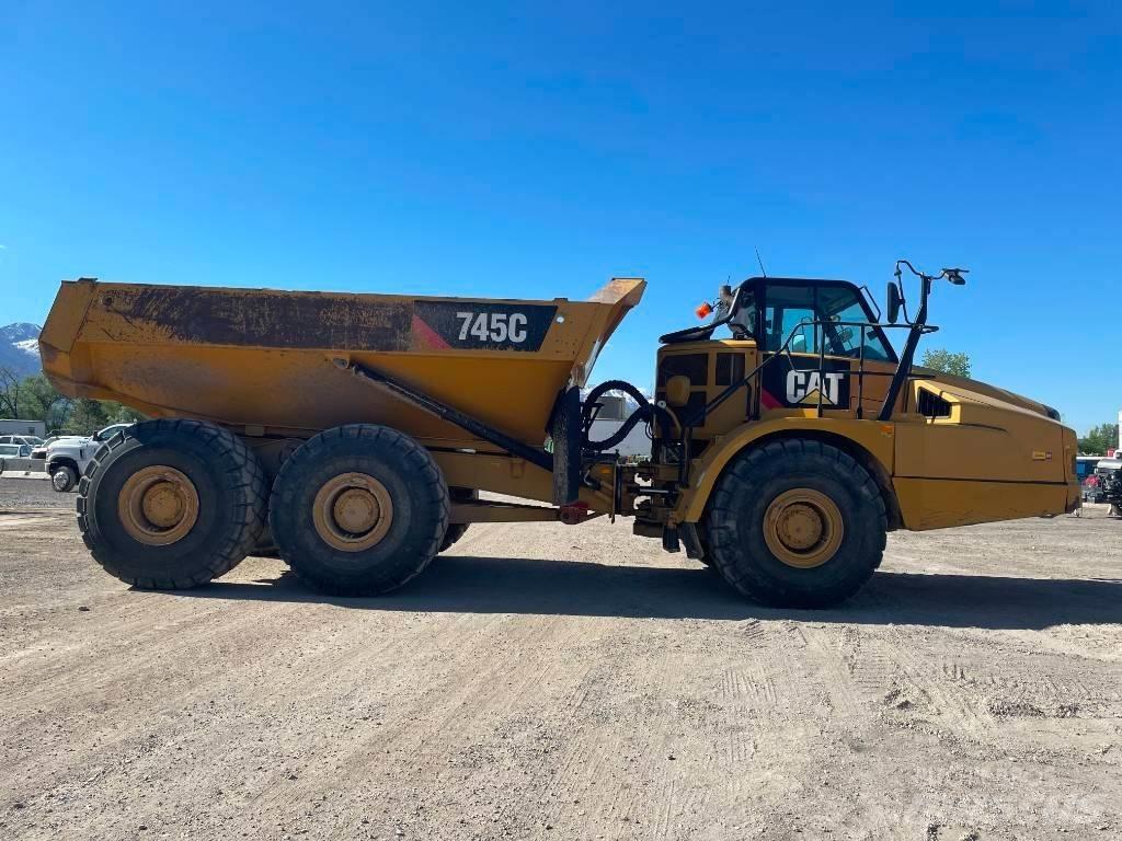 CAT 745 C Karjeriniai savivarčiai