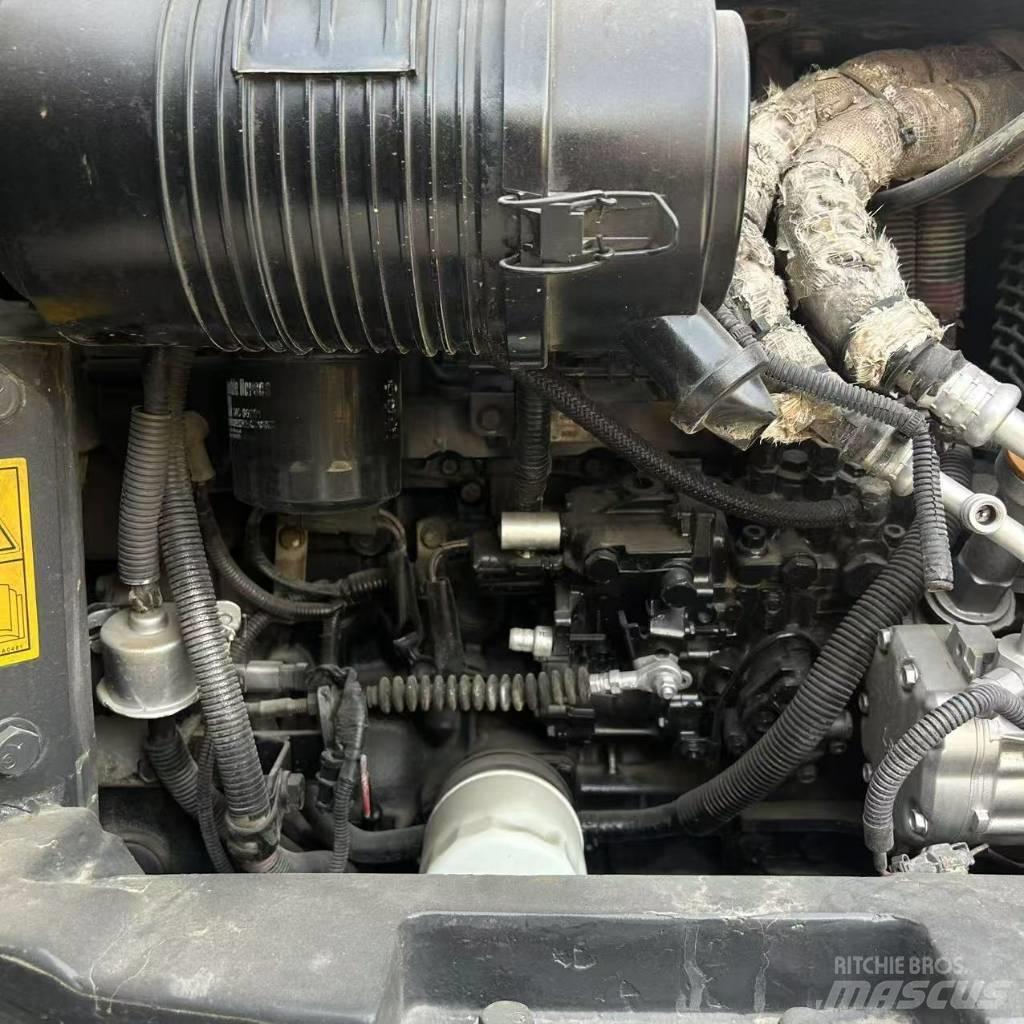 Komatsu 55-2 Vikšriniai ekskavatoriai