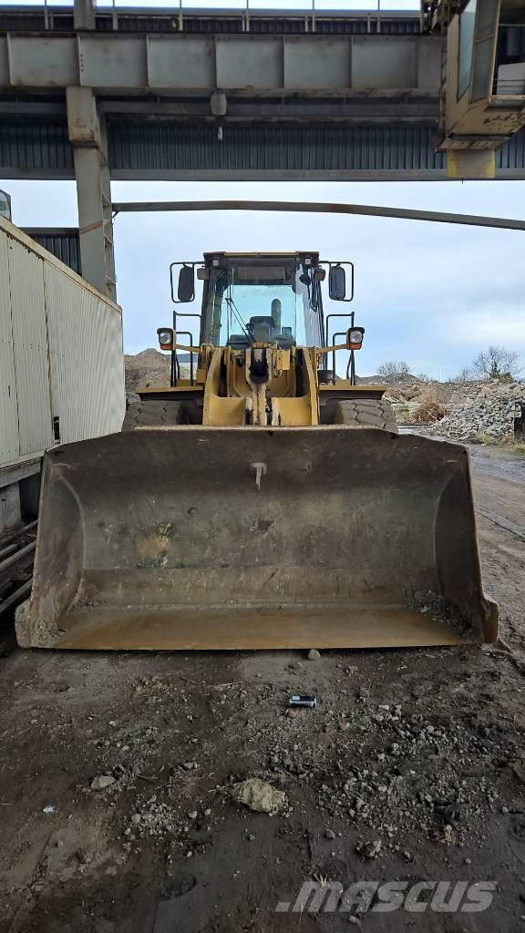 CAT 962 G Naudoti ratiniai krautuvai