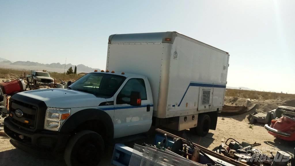 Ford F 450 Kita