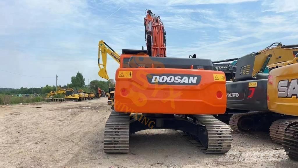 Doosan DX 225 LC Vikšriniai ekskavatoriai