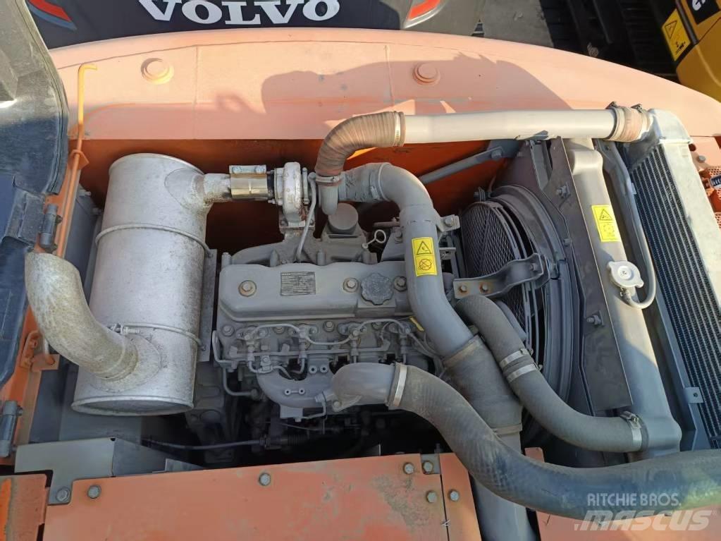 Hitachi ZX160 Vikšriniai ekskavatoriai