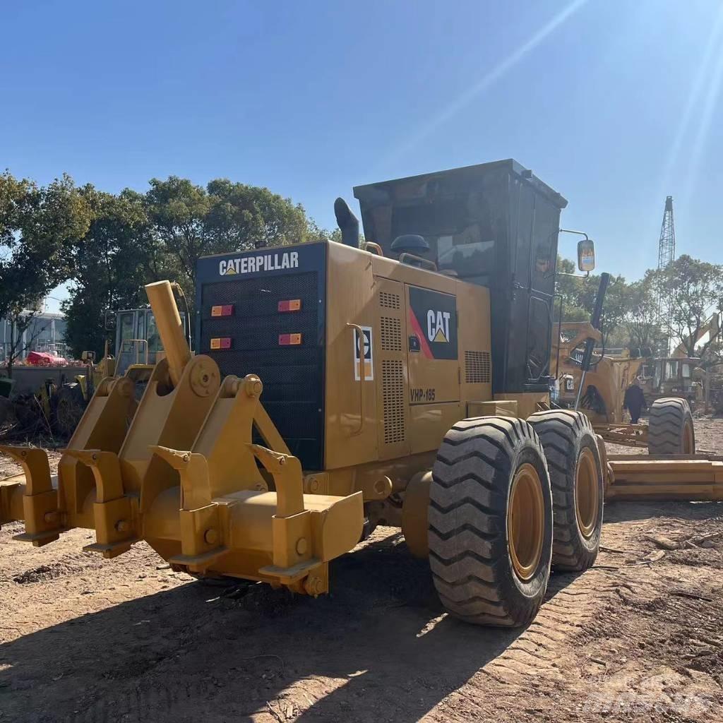 CAT 140K Greideriai