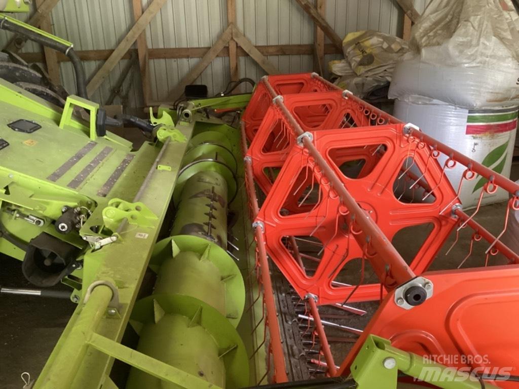 CLAAS Avero 160 Derliaus nuėmimo kombainai