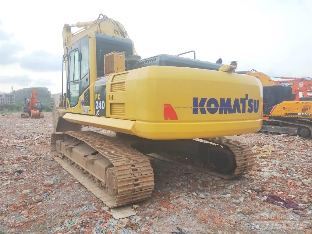 Komatsu PC 240LC-8 Vikšriniai ekskavatoriai