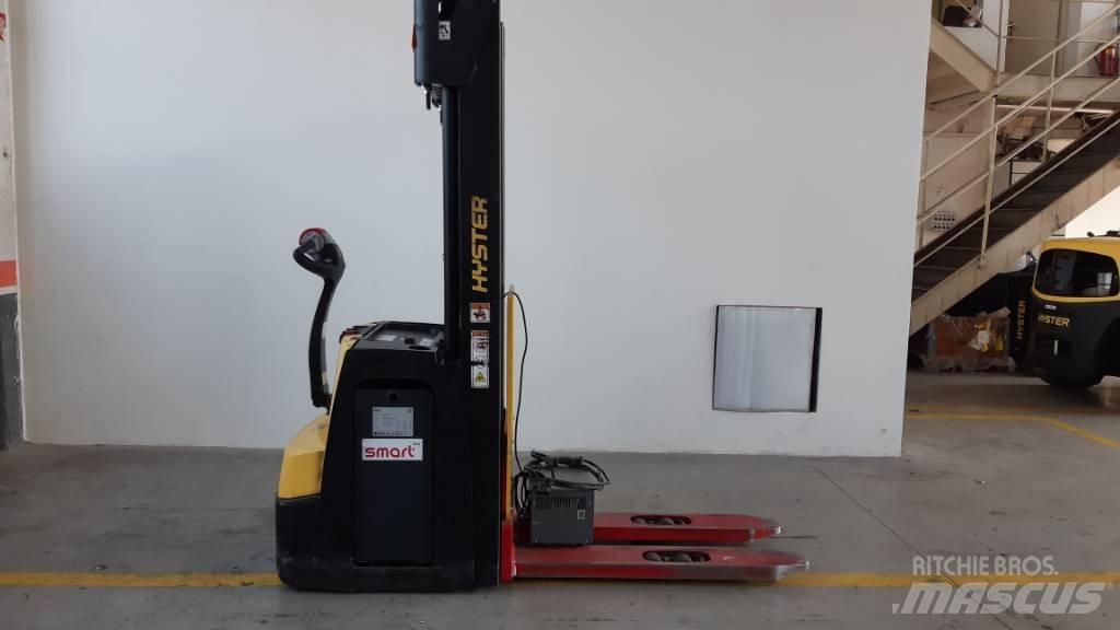 Hyster S1.6 Rankiniai vėžimėliai