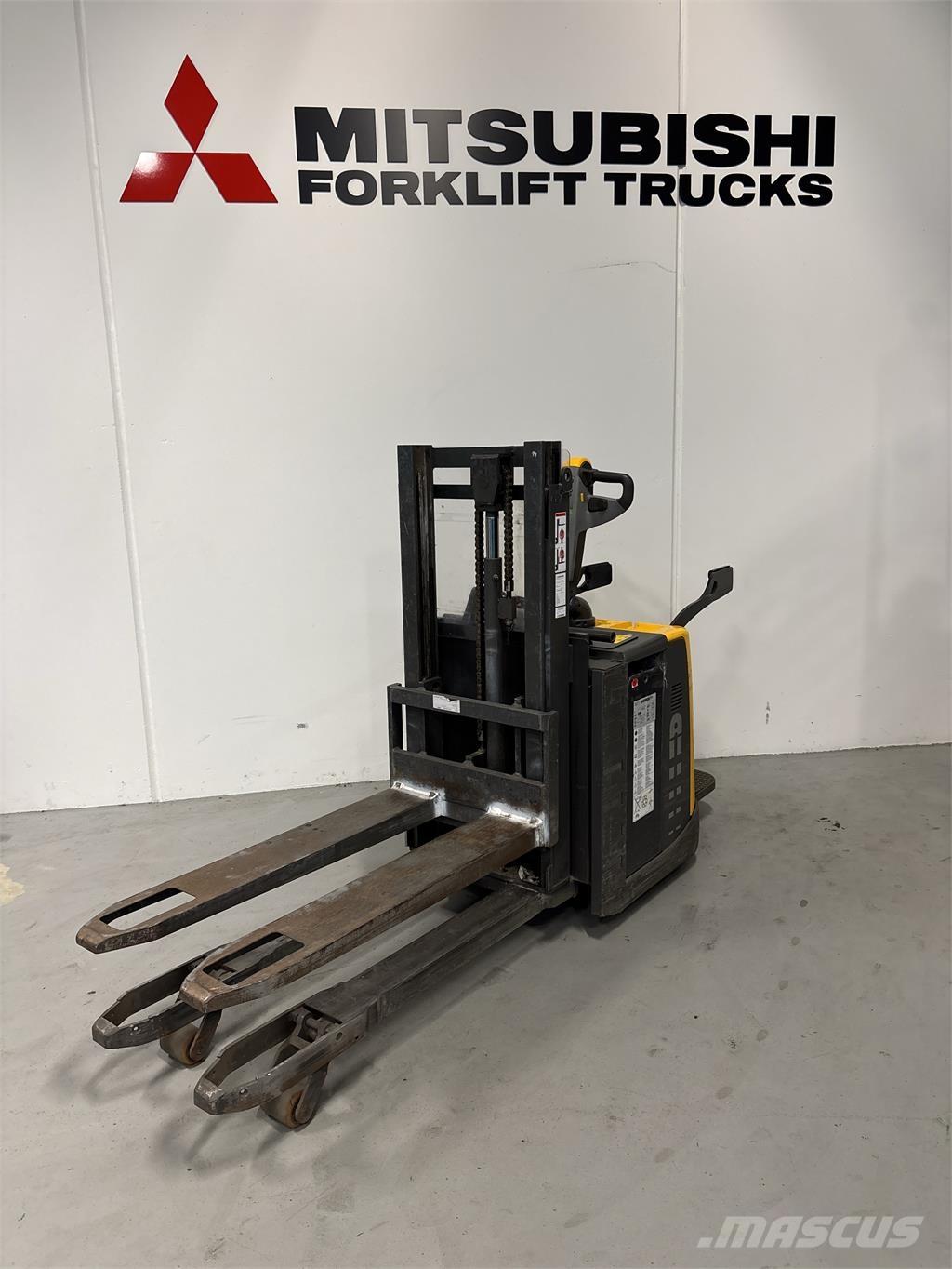 Atlet PDP200 Savaeigiai rietuvai