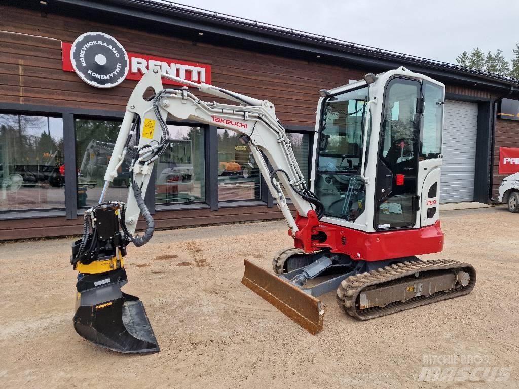 Takeuchi TB 325 R Mini ekskavatoriai < 7 t