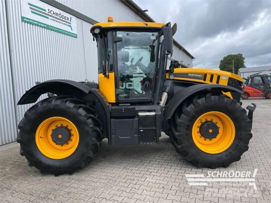JCB FASTRAC 4220 Traktoriai