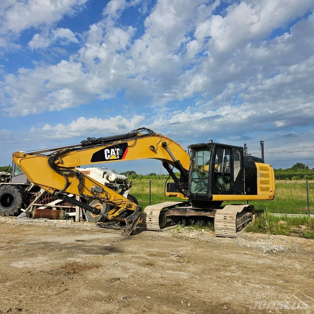 CAT 320 E Vikšriniai ekskavatoriai