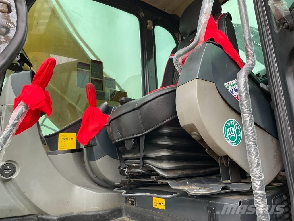 Kobelco SK 250D Vikšriniai ekskavatoriai