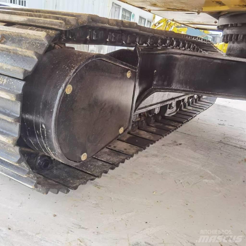 CAT 320 C L Vikšriniai ekskavatoriai