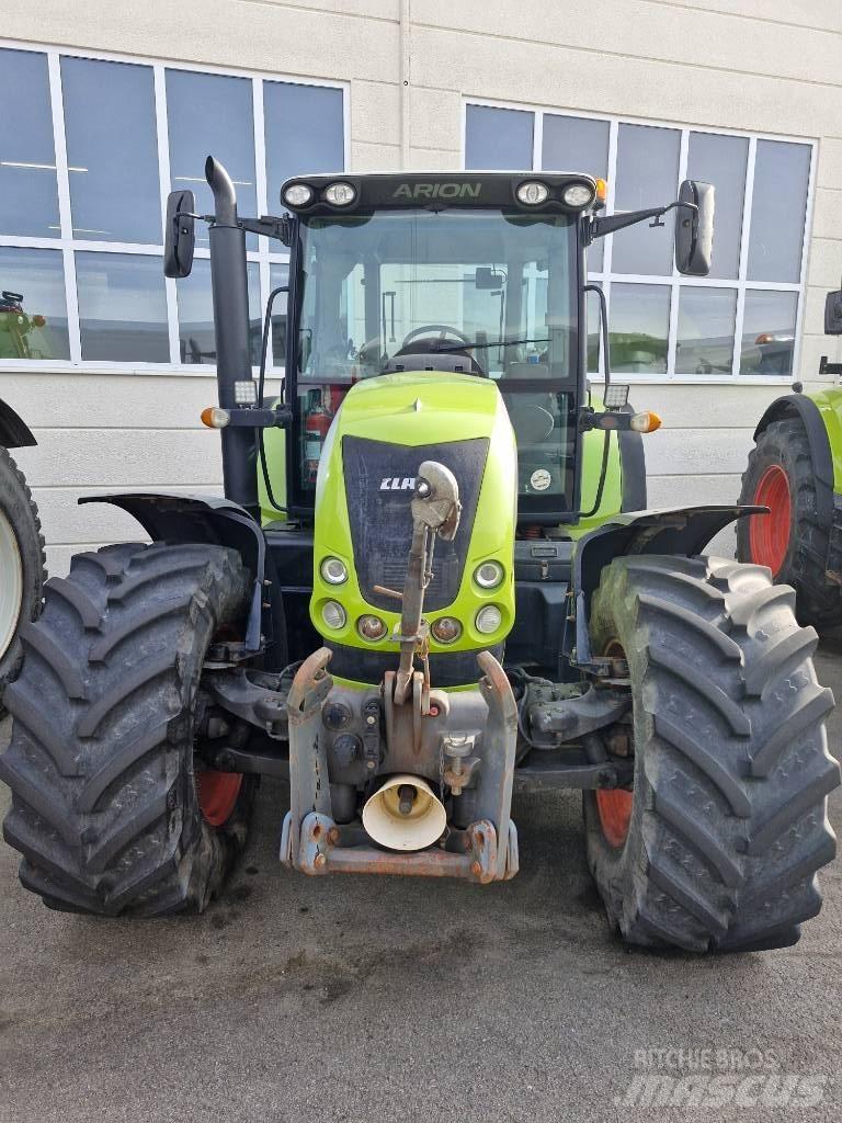 CLAAS Arion 640 Traktoriai