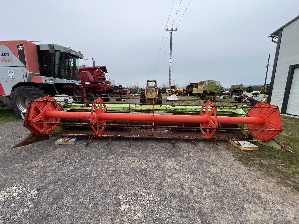 CLAAS C 600 Derliaus nuėmimo kombainų galvos