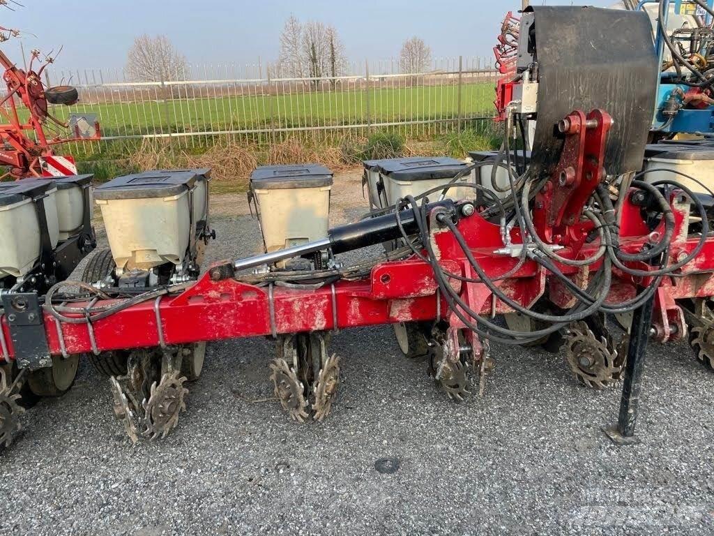Kinze 8 FILE Sodinimo technika