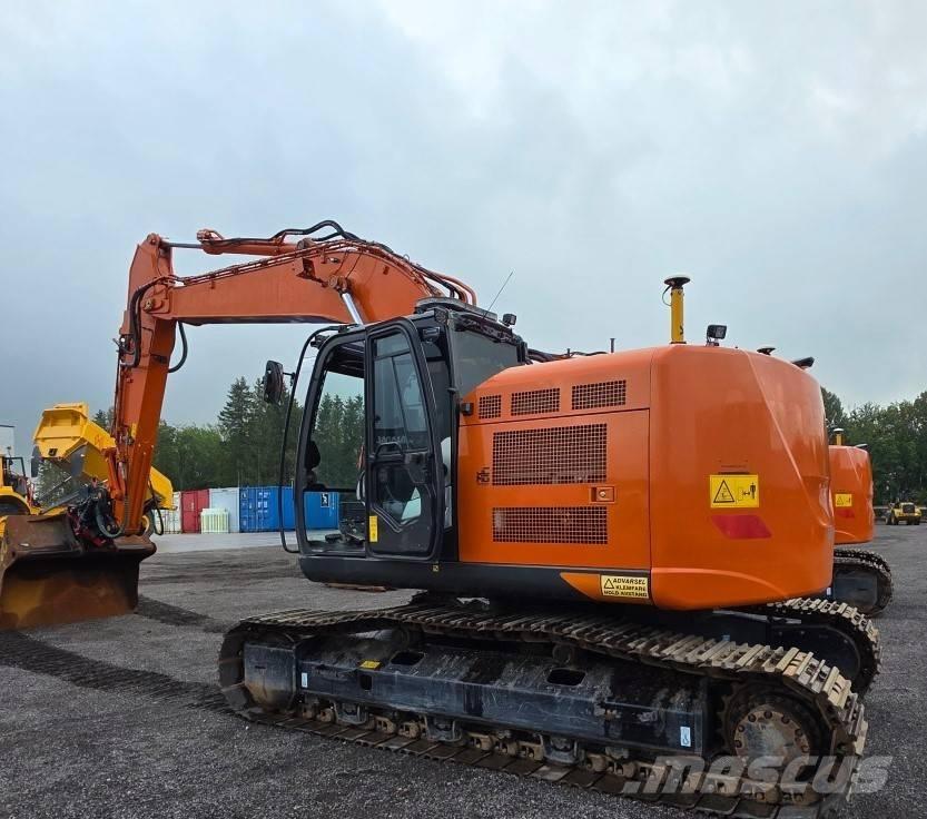 Hitachi ZX225USRLC-6 Vikšriniai ekskavatoriai