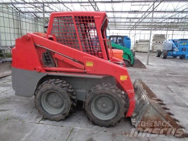 Bobcat S130 Krautuvai su šoniniu pasukimu