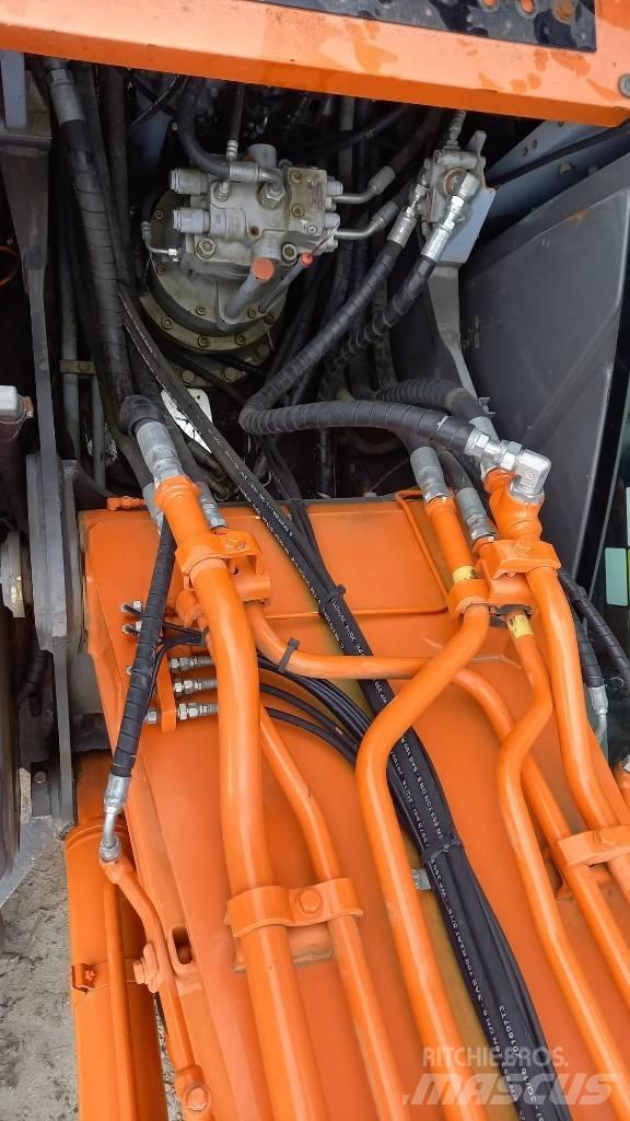 Hitachi ZX 210 LC Vikšriniai ekskavatoriai
