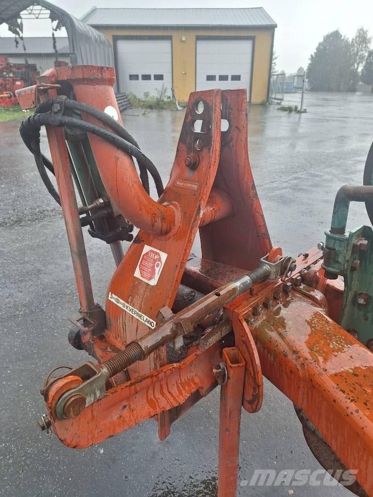 Kverneland W2 Apverčiamieji plūgai