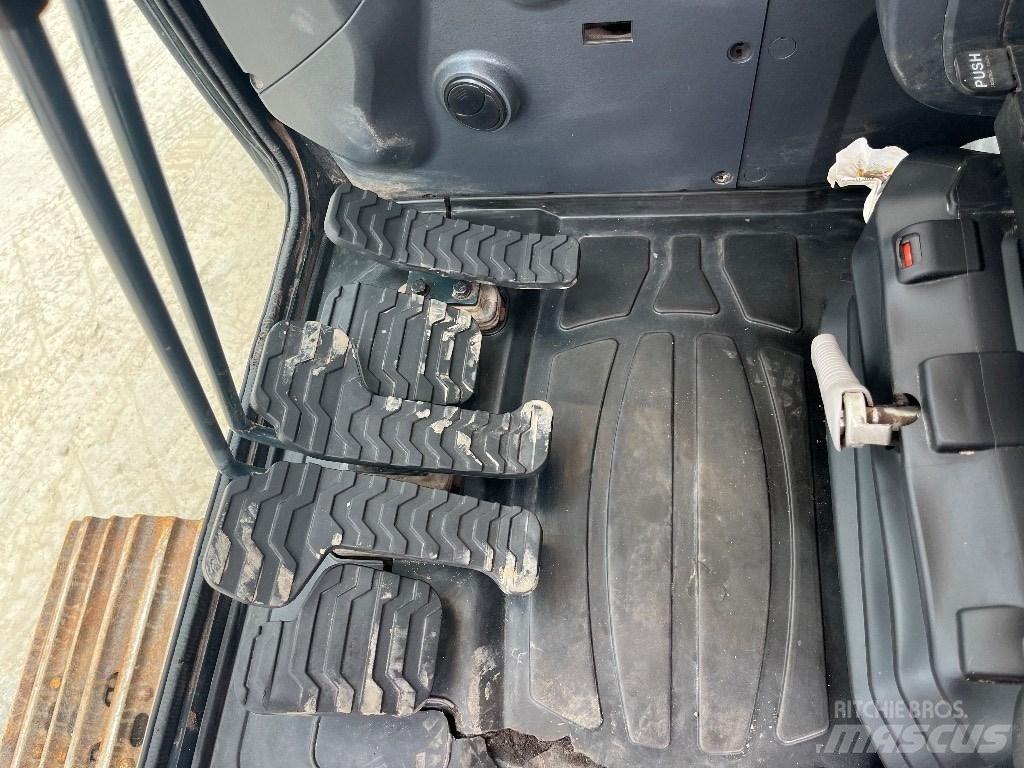 Hyundai 140LC-9A Vikšriniai ekskavatoriai