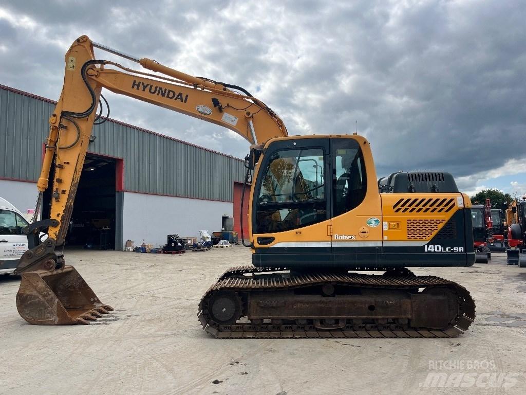 Hyundai 140LC-9A Vikšriniai ekskavatoriai